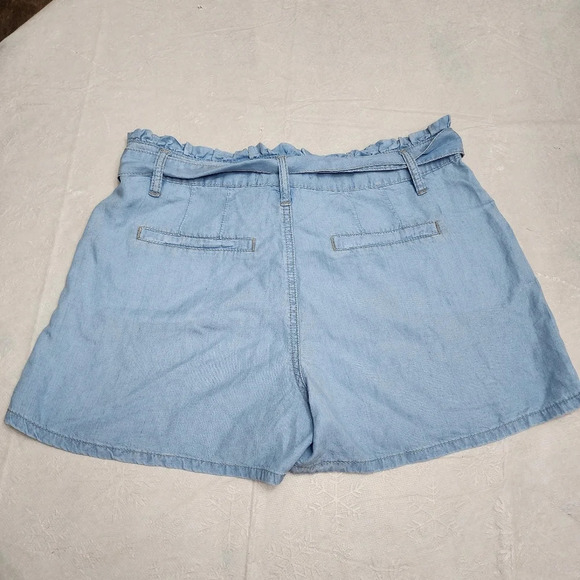 KanCan size XL light blue ultra high rise belted paper bag shorts - Picture 3 of 9